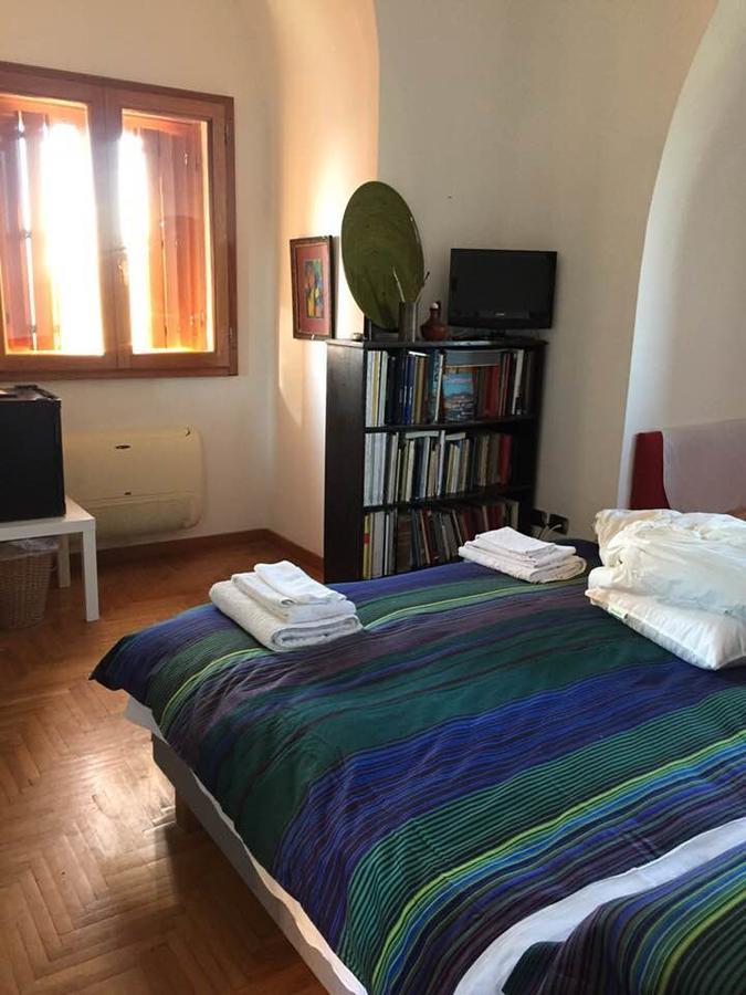 La Torre Di Ro Bed & Breakfast Napoli Dış mekan fotoğraf